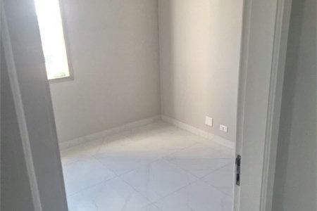 Apartamento à venda com 2 quartos em Jardim Iracema, São Paulo, SP