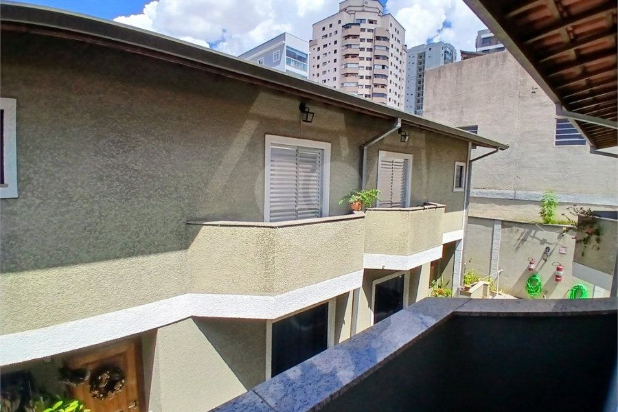 Casa à venda com 3 quartos, sendo 1 suíte,  no condomínio Res Saint Honoré, São Paulo - SP