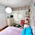 Casa à venda com 4 quartos, sendo 2 suítes, no condomínio Parque Imperial da Cantareira, Mairiporã - SP