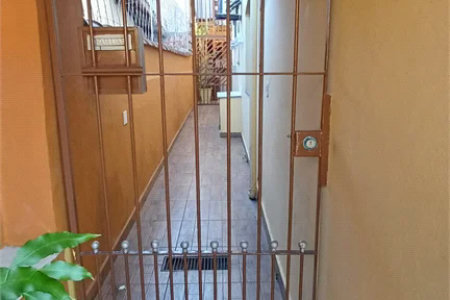 Sobrado à venda com 5 quartos, sendo 2 suítes, em Parque Continental, São Paulo, SP