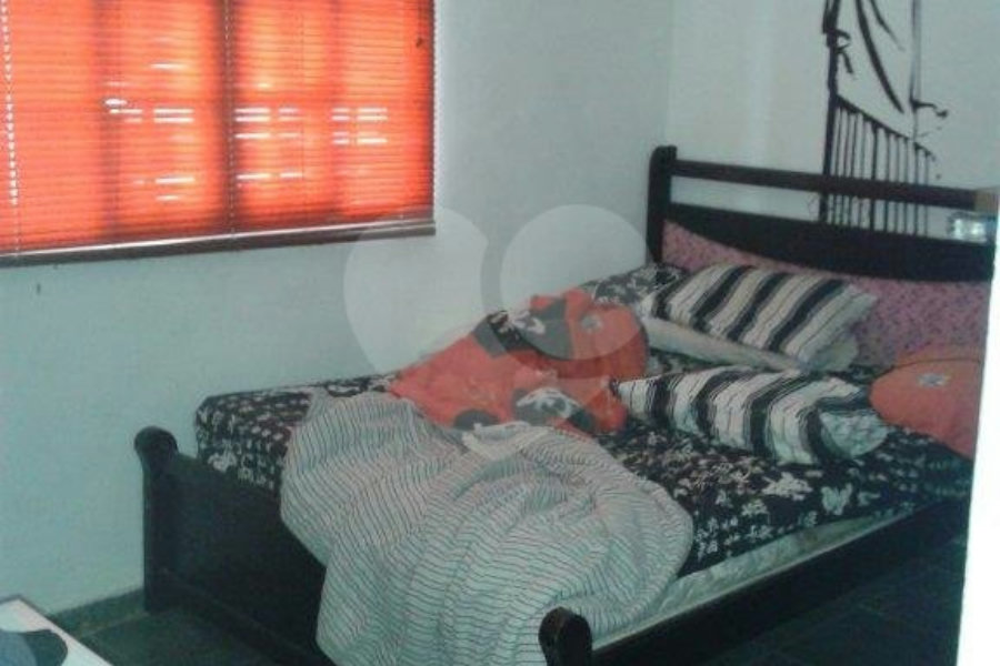 Sobrado à venda com 6 quartos, sendo 1 suíte, em Santana, São Paulo, SP