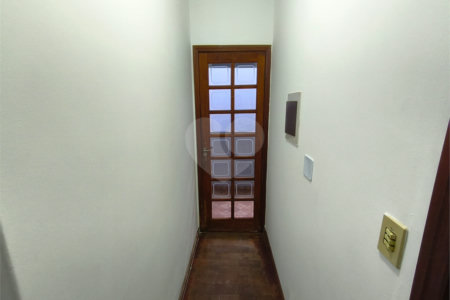 Casa à venda com 7 quartos, sendo 2 suítes,  no Centro, Itapetininga, SP