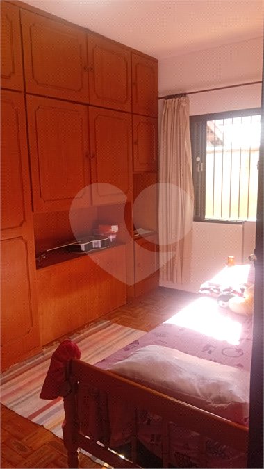 Casa à venda ou para alugar com 7 quartos, sendo 1 suíte,  em Vila Mogilar, Mogi das Cruzes, SP