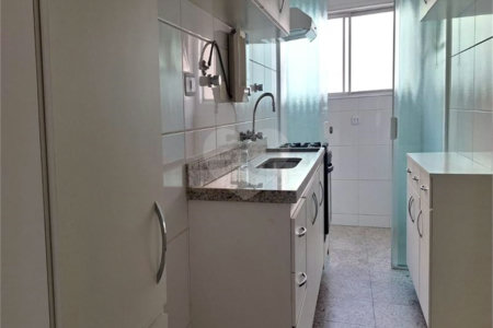 Apartamento à venda com 3 quartos, sendo 1 suíte, em Indianópolis, São Paulo, SP