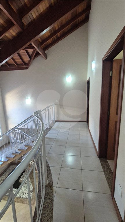 Casa para alugar com 3 quartos, sendo 1 suíte, no condomínio Recanto dos Paturis, Vinhedo - SP
