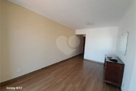 Apartamento à venda com 2 quartos em Vila Romano, São Paulo, SP