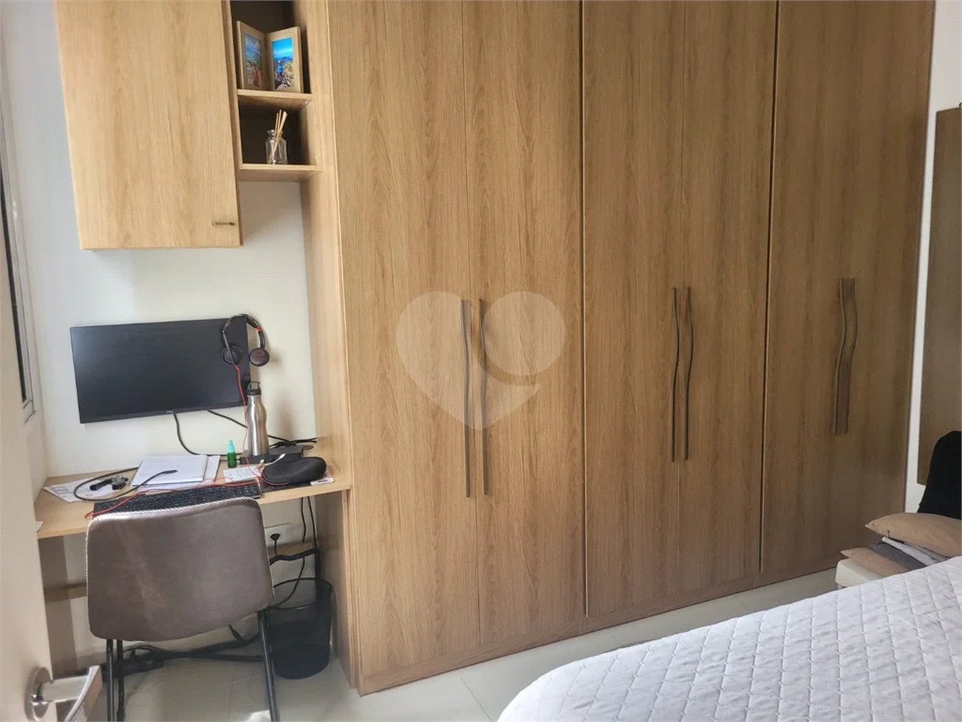Casa à venda com 3 quartos, sendo 1 suíte, no condomínio Residencial Isabel, São Paulo - SP