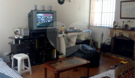 Casa Térrea à venda com 3 quartos, sendo 1 suíte, em Jardim Prudência, São Paulo, SP