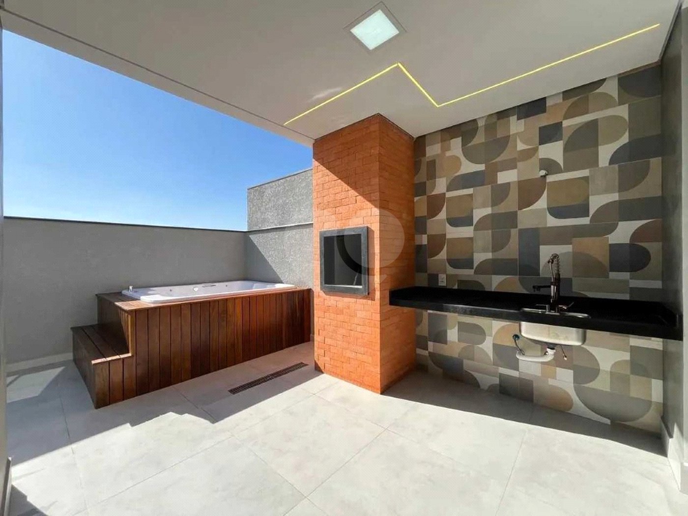 Casa à venda com 3 suítes em Jardim Residencial Campos do Conde, Sorocaba, SP