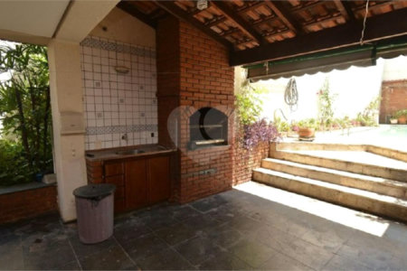 Casa à venda com 5 quartos, sendo 2 suítes, em Vila Galvão, Guarulhos, SP