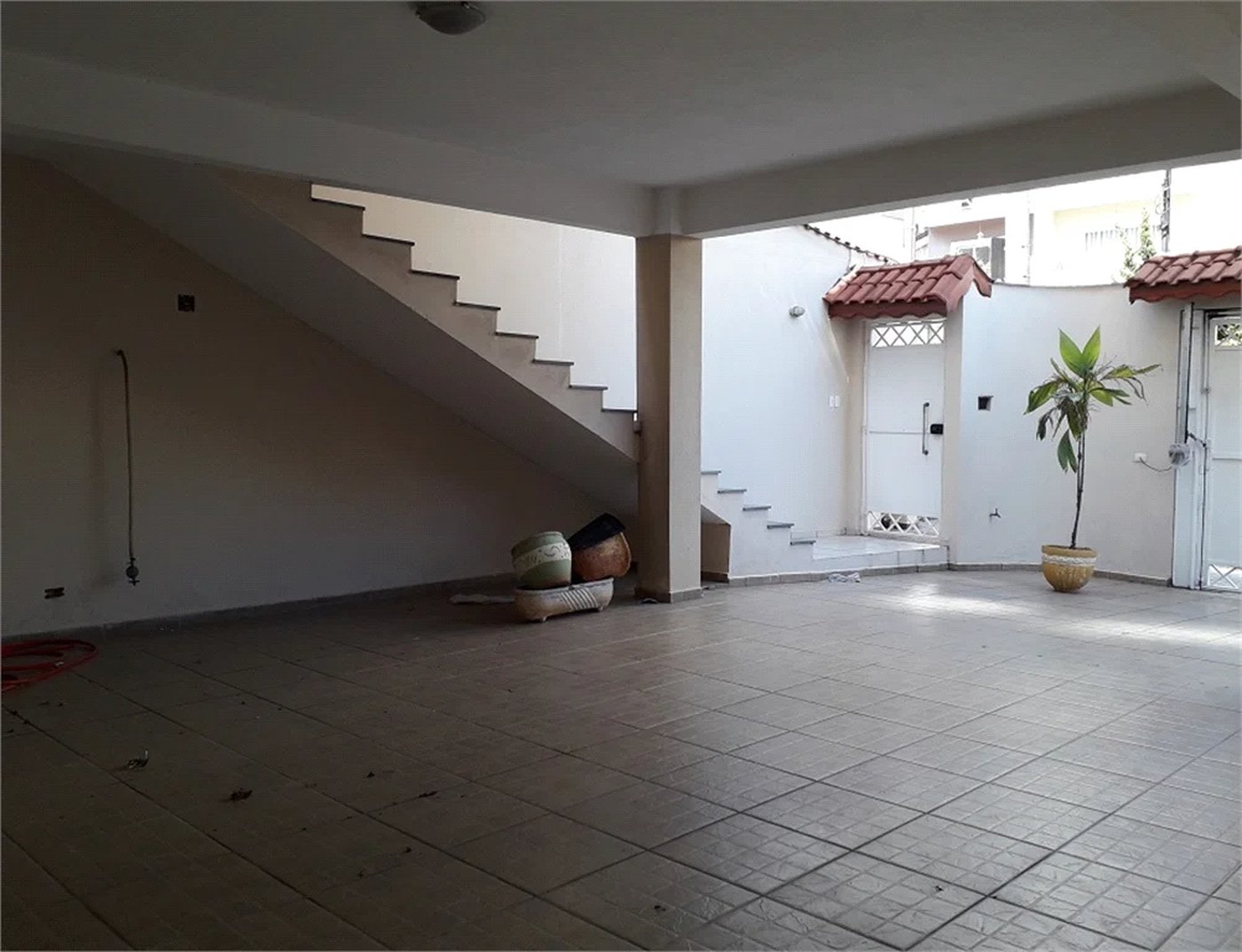 Sobrado à venda com 3 quartos, sendo 1 suíte, em Lar São Paulo, São Paulo, SP