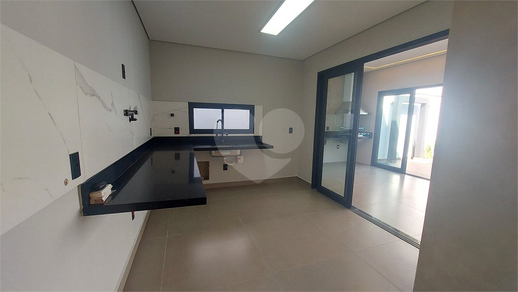 Casa à venda com 3 suítes no condomínio Villagio DI Capri, Votorantim - SP