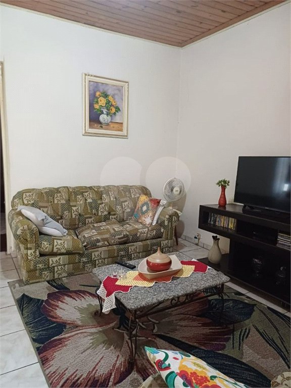 Casa à venda com 4 quartos em Estação, São Roque, SP
