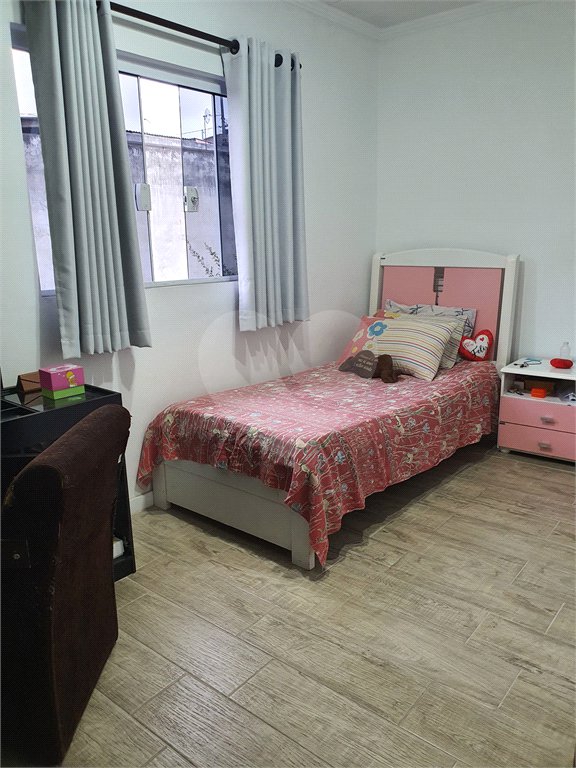 Sobrado à venda com 2 quartos, sendo 1 suíte, em Jardim Meliunas, São Paulo, SP