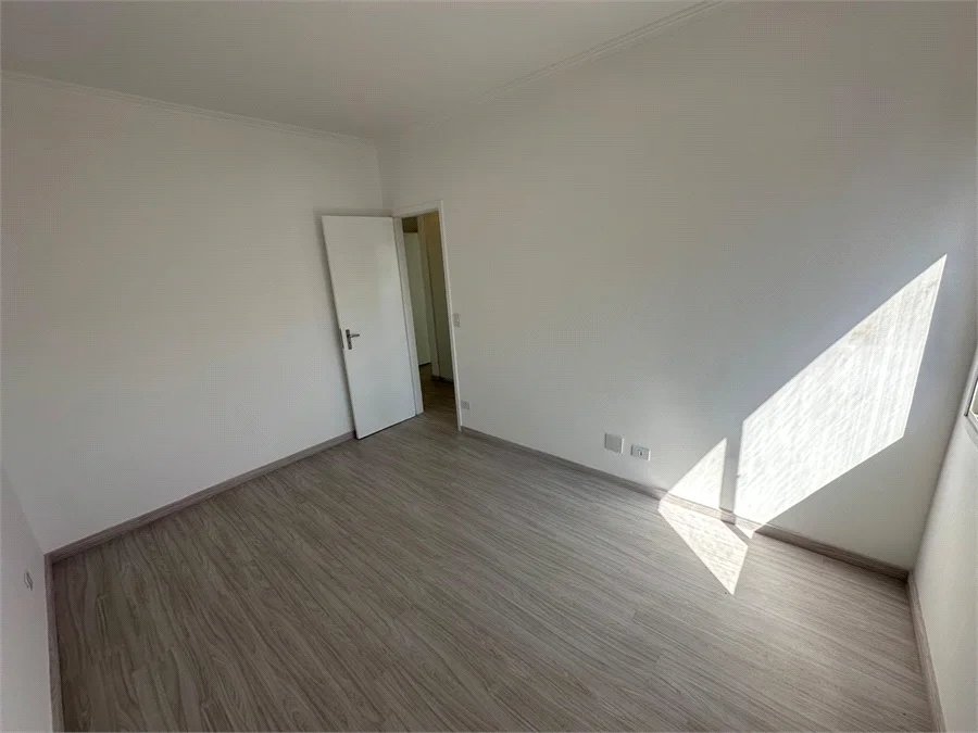 Apartamento à venda com 3 quartos, sendo 2 suítes, em Jardim Ampliação, São Paulo, SP
