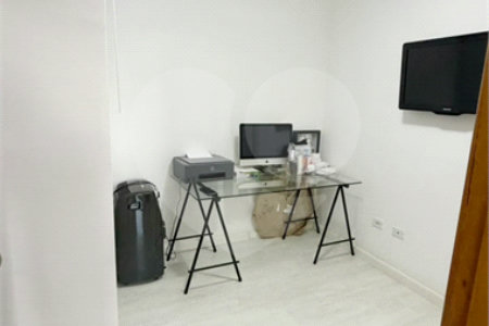 Casa de Vila à venda com 4 quartos, sendo 2 suítes, em Vila Dalila, São Paulo, SP