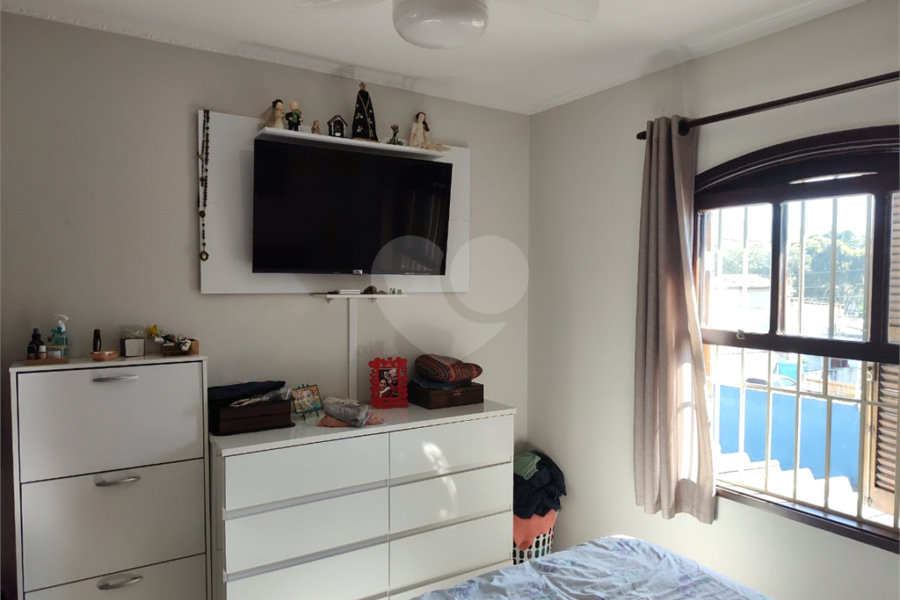 Sobrado à venda com 3 quartos, sendo 1 suíte, em Tremembé, São Paulo, SP