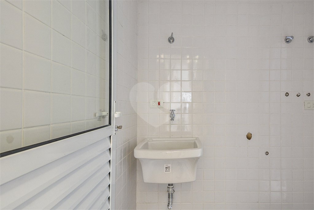 Casa à venda com 2 quartos no condomínio Andrade, São Paulo - SP