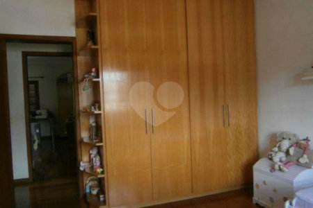 Sobrado à venda com 3 quartos, sendo 1 suíte, em Vila Mariza Mazzei, São Paulo, SP