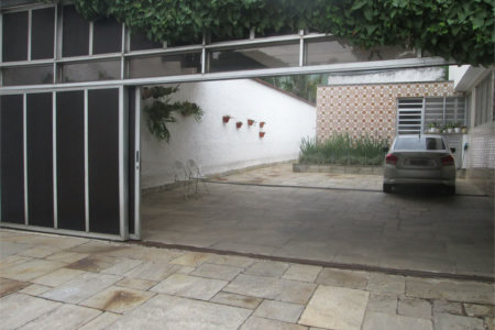 Casa à venda com 4 quartos, sendo 2 suítes,  em Jardim Guedala, São Paulo, SP