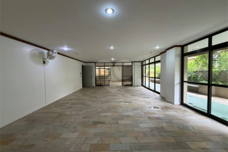 Apartamento à venda com 3 quartos, sendo 2 suítes, em Tijuca, Rio de Janeiro, RJ