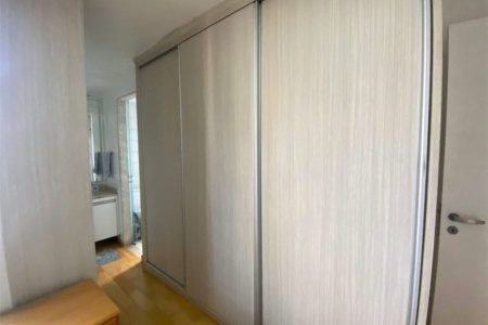 Apartamento à venda com 4 quartos, sendo 2 suítes,  em Vila Hamburguesa, São Paulo, SP