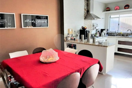 Casa à venda com 5 quartos, sendo 4 suítes, em Água Fria, São Paulo, SP