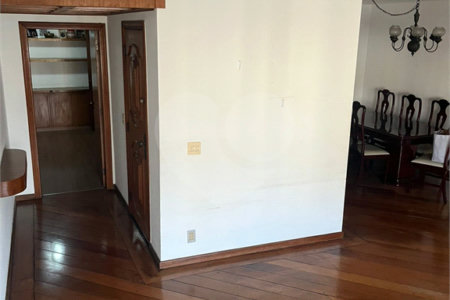 Apartamento à venda com 4 suítes em Vila Uberabinha, São Paulo, SP