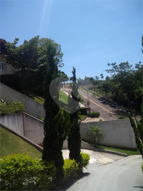 Casa à venda com 3 quartos, sendo 2 suítes,  no condomínio Vale do Sol, Bom Jesus dos Perdões - SP