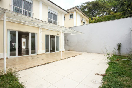 Casa à venda ou para alugar com 4 suítes no condomínio Belle Ville, São Paulo - SP