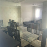 Apartamento com 03 dormitórios no Cambuci.