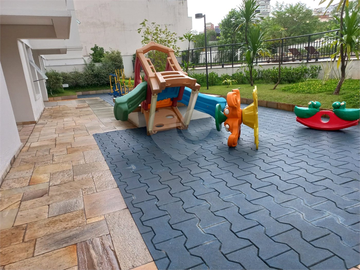 Apartamento à venda com 2 quartos, sendo 1 suíte,  em Vila Ipojuca, São Paulo, SP