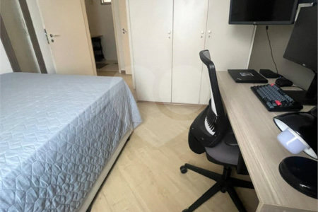 Apartamento à venda com 3 quartos, sendo 1 suíte, em Vila Olímpia, São Paulo, SP