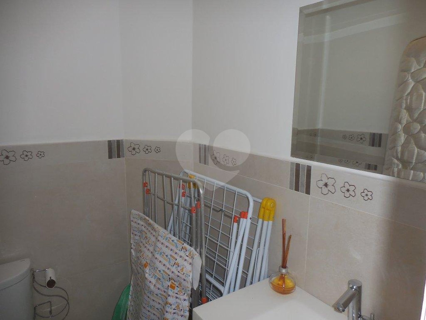 Casa à venda com 3 quartos, sendo 1 suíte, no condomínio Residencial Morada do Horto, São Paulo - SP