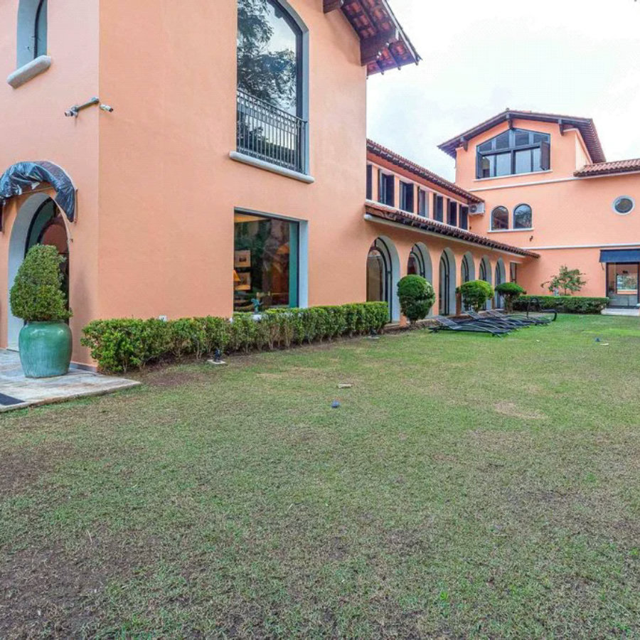 Sobrado à venda com 4 suítes em Jardim Guedala, São Paulo, SP