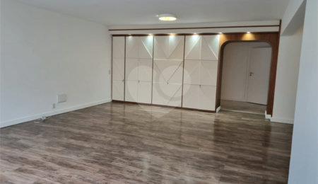Apartamento à venda com 3 quartos, sendo 1 suíte,  em Jardim América, São Paulo, SP