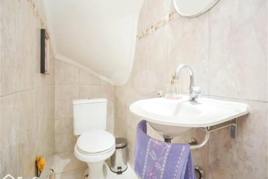 Sobrado à venda com 3 quartos, sendo 1 suíte, em Vila Galvão, Guarulhos, SP