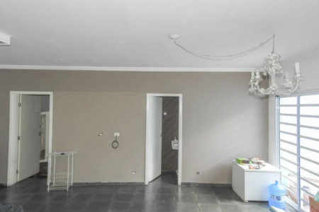 Casa Térrea à venda com 4 quartos, sendo 2 suítes,  em Jardim das Bandeiras, São Paulo, SP