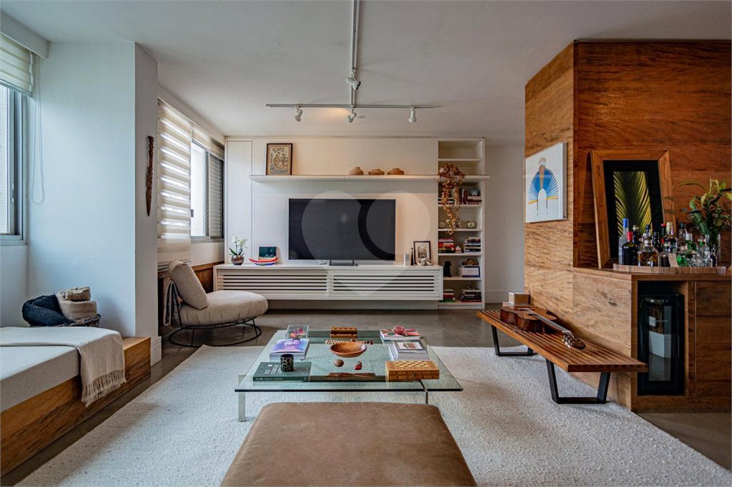 Apartamento à venda com 2 suítes em Jardim Europa, São Paulo, SP
