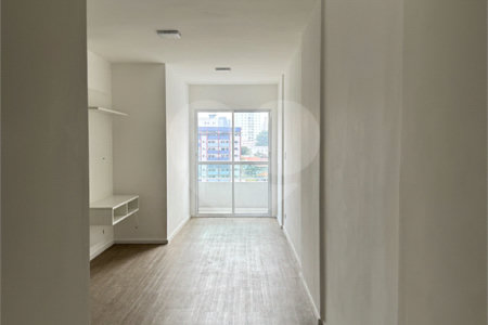 Apartamento à venda ou para alugar com 2 quartos, sendo 1 suíte, em Vila Assunção, Santo André, SP