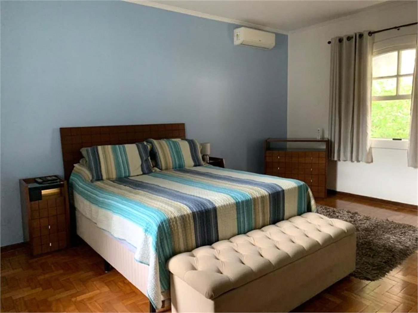 Casa à venda com 4 quartos, sendo 3 suítes,  em Fazenda Morumbi, São Paulo, SP