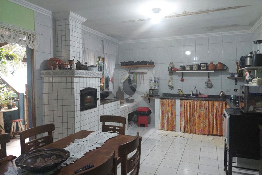 Casa à venda ou para alugar com 4 quartos, sendo 2 suítes,  em Rancho Grande, Mairiporã, SP