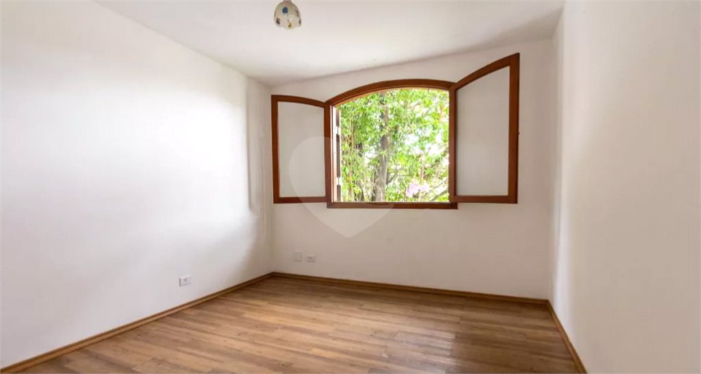 Casa à venda com 4 quartos, sendo 1 suíte, em Vila Tiradentes, São Paulo, SP