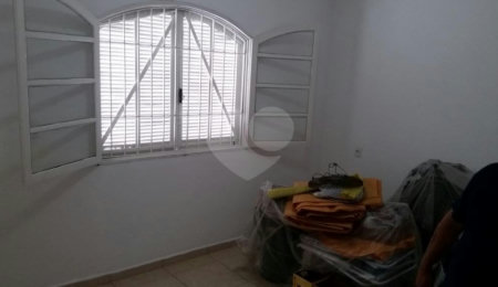 Sobrado à venda com 4 quartos em Vila Guilherme, São Paulo, SP
