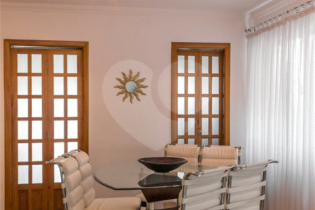 Casa à venda com 3 quartos, sendo 1 suíte,  em Parque Jabaquara, São Paulo, SP