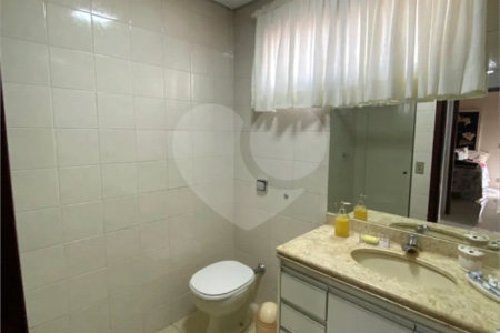 Apartamento à venda com 3 quartos, sendo 1 suíte,  em Jardim Irajá, Ribeirão Preto, SP