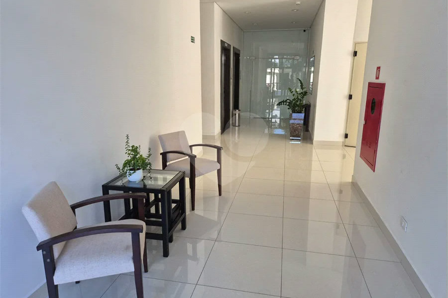 Apartamento Vila Mariana ,2 dormitórios sendo 1 suíte e 2 vagas.