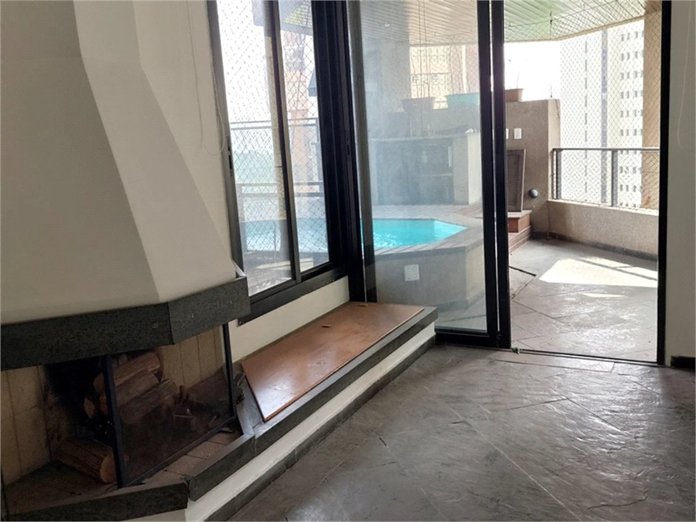 Apartamento à venda com 1 suíte em Vila Suzana, São Paulo, SP