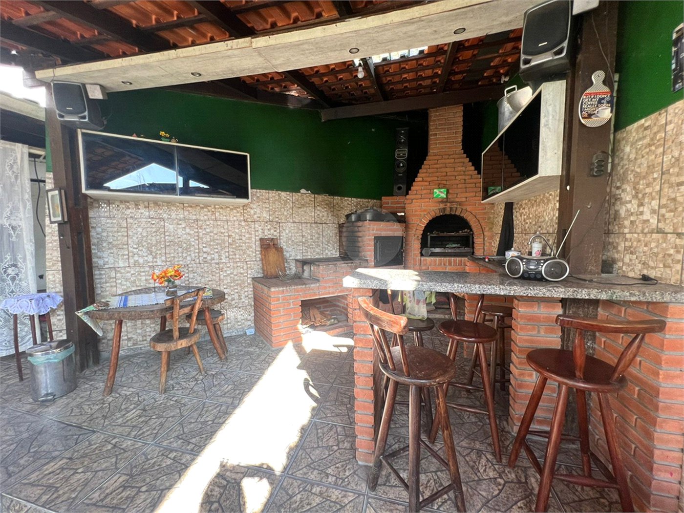 Casa à venda com 3 quartos, sendo 1 suíte,  em Mogi Moderno, Mogi das Cruzes, SP