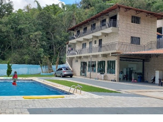 Chácara à venda ou para alugar com 3 suítes em Rio Acima, Mairiporã, SP